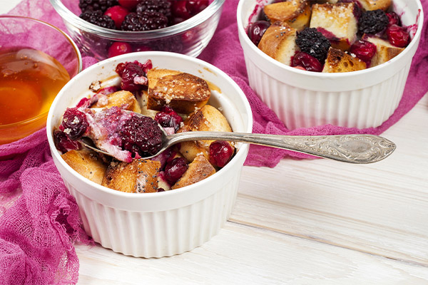 Beeren-Brotauflauf Beeren-Brotauflauf