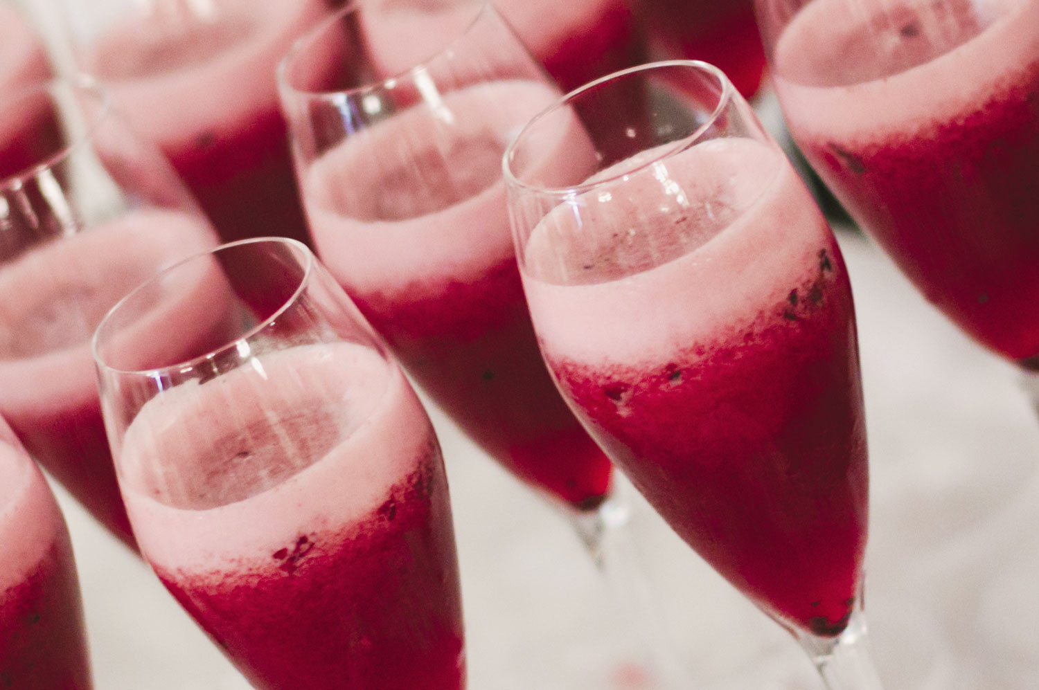 Himbeer-Prosecco Beeren Brotauflauf